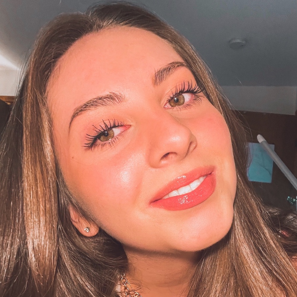 Meet your Posher, Mikayla